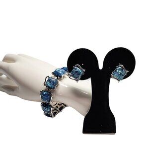 1960s Vintage Turquoise Blue Confetti Lucite Bracelet And Earring Set By Coro